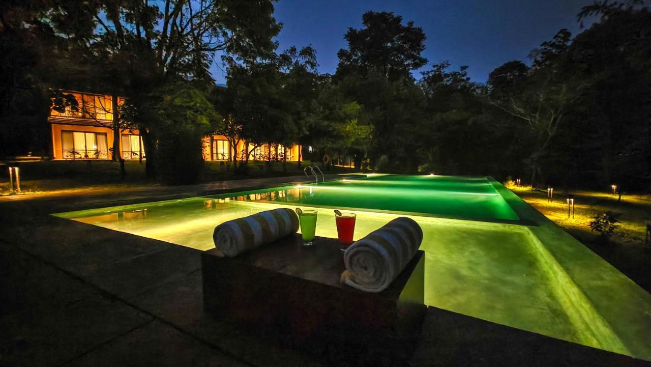 Klov Resort & Spa Wayanad Luaran gambar